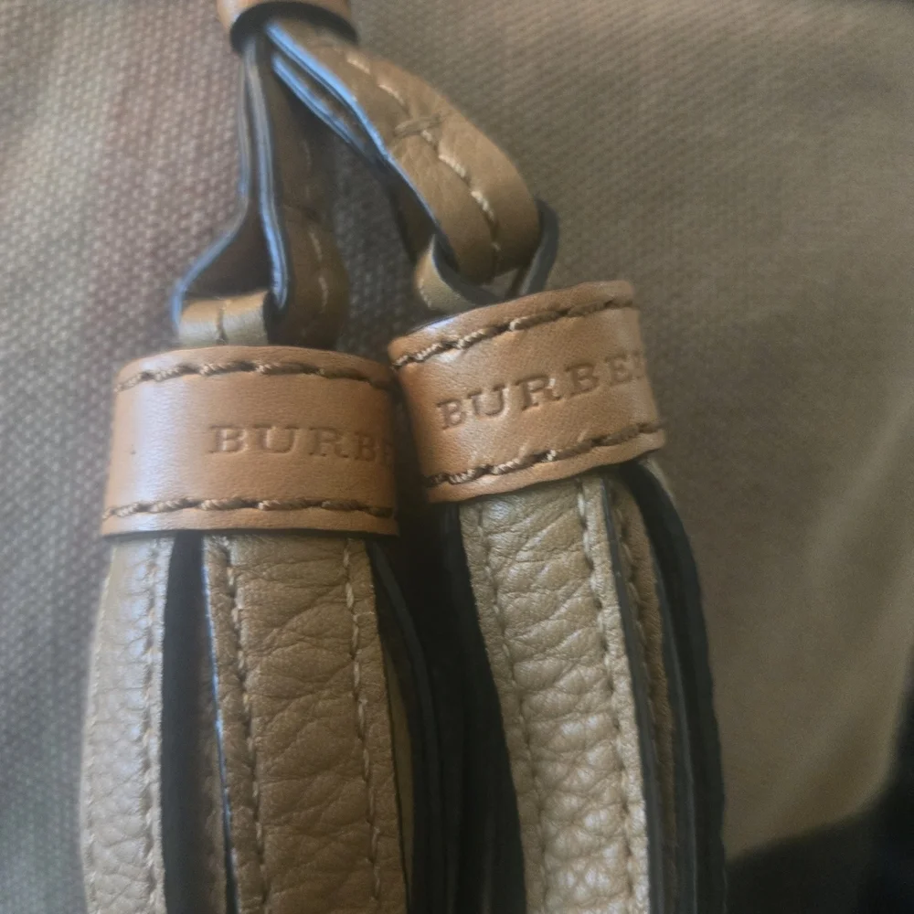 Burberry Ashy Bucket Bag Tassels, Plaid, Leather, Detachable Crossbody Strap EUC